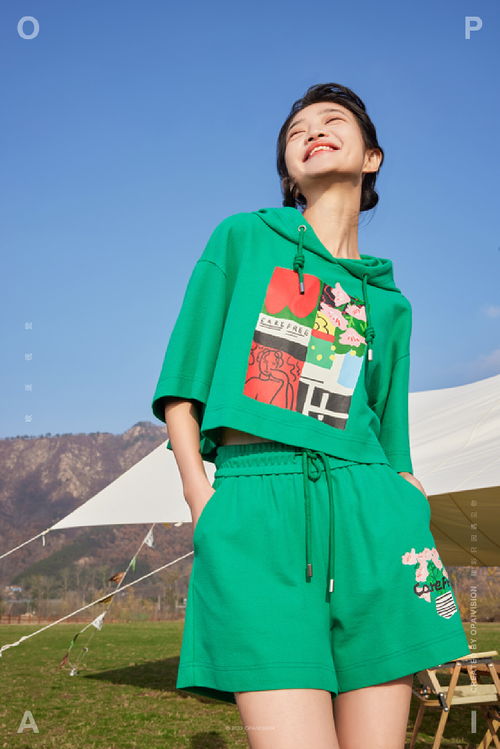 多彩自在 露營風(fēng)服裝攝影的獨(dú)特魅力