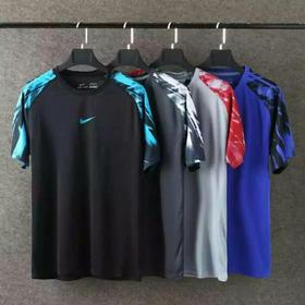 品牌尾單新發現 服裝批發商的寶藏市場探秘
